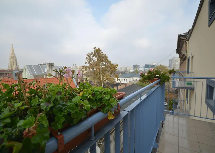 Di Verdi Imperial Hotel